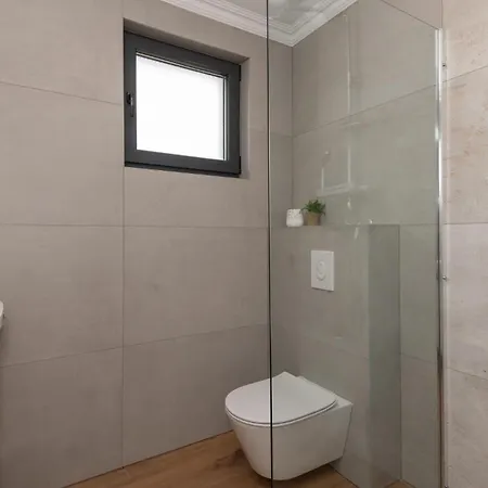 Awesome Home In Kamen Most Feriehus Kamenmost