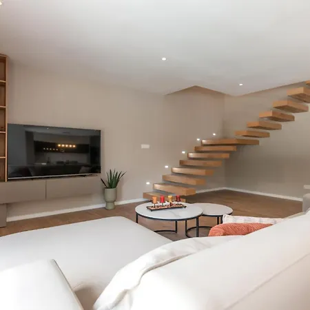 Awesome Home In Kamen Most Feriehus