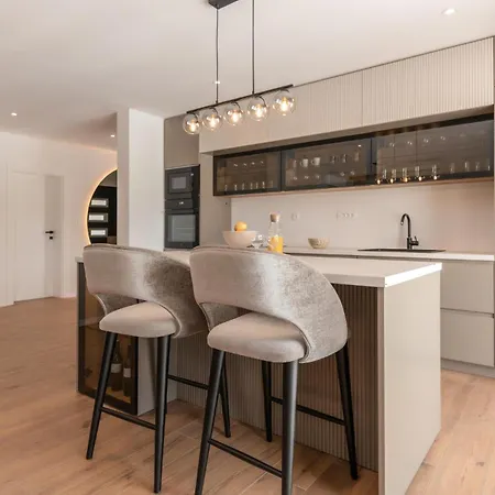 Awesome Home In Kamen Most Feriehus *