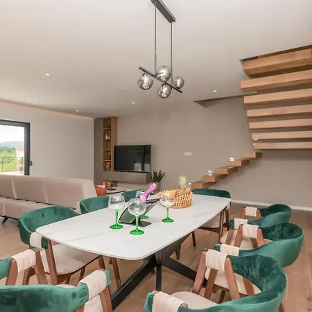 Holiday home Lovely In Kamen With Kitchen Kamenmost